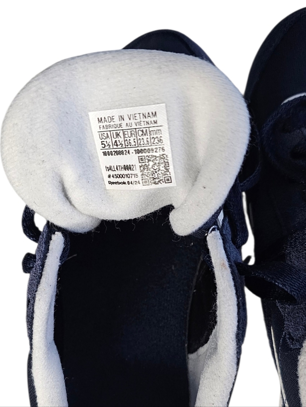 Reebok Unisex Navy Blue White Classic Nylon Sneakers men's 5.5 women's 7.5 - Picture 6 of 9